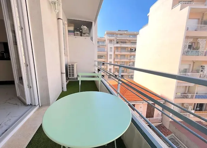 公寓 Joli - Neuf Terrasse Clim Wi-fi 2 Min. Des Plages *